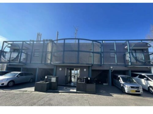 玉川学園前駅 徒歩13分 ペット相談 5階建マンションの3階部分♪広～いルーフバルコニー付きの明るいお部屋！ご入居は9月予定。