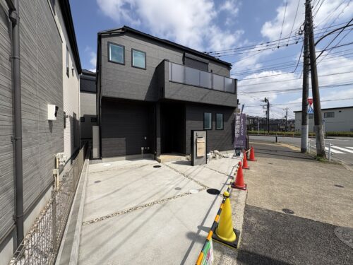 【新築戸建】成瀬駅 徒歩10分・３棟分譲・駅まで真っすぐ1本道！