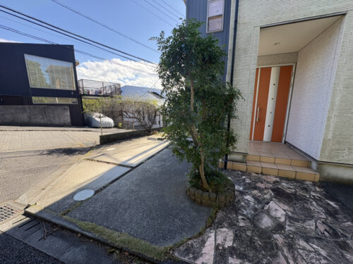 (玄関) (玄関)