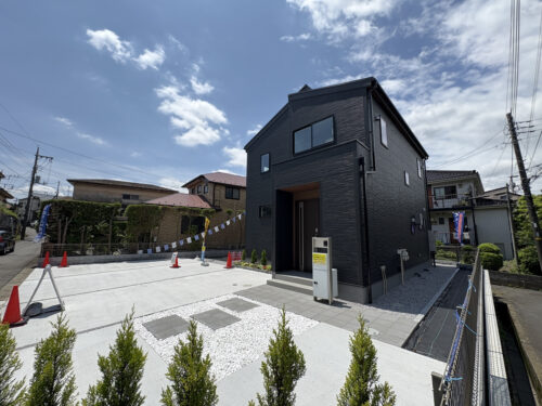 70坪の広い土地に、32坪の大型４LDK！ 3方角地