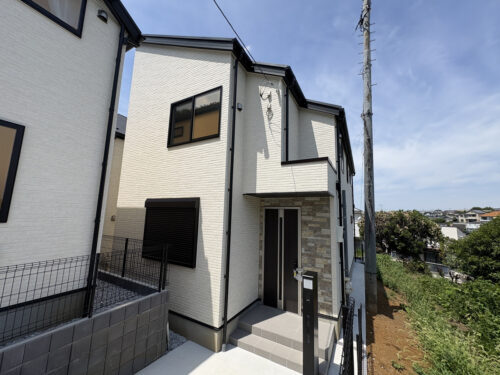 【新築戸建】3棟分譲（残1棟）・玉川学園前 駅徒歩10分・カースペース2台・南道路