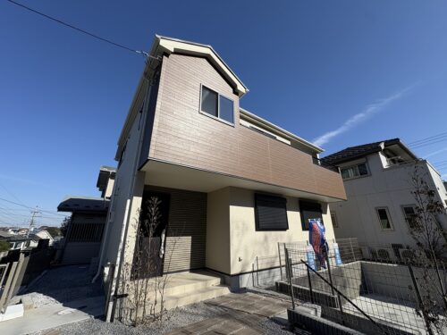 【新築戸建】玉川学園前 駅徒歩17分・南西角地・土地60坪に建物33坪の大型4LDK・車並列2台 【新築戸建】玉川学園前 駅徒歩17分・南西角地・土地60坪に建物33坪の大型4LDK・車並列2台