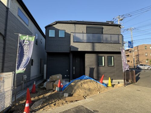 【新築戸建】成瀬駅 徒歩10分・３棟分譲・駅まで真っすぐ1本道！