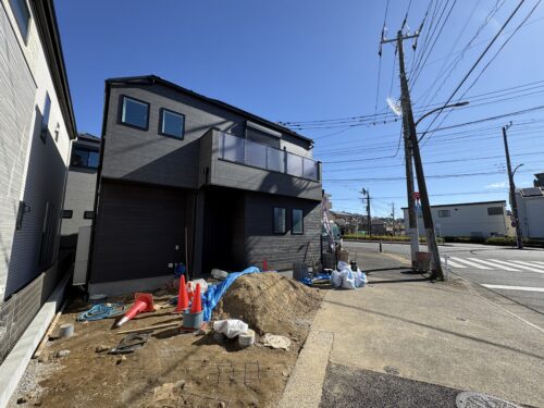【新築戸建】成瀬駅 徒歩10分・３棟分譲・駅まで真っすぐ1本道！