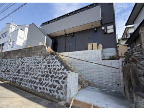 玉川学園前駅 徒歩13分 2026年10月新築アパート！！設備充実♪魅力的な賃料の全8戸アパートです♪玉ちゃんバスの利用が便利。